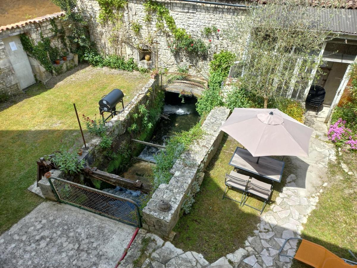 Le Moulin D'Errol Villa Saint-Jean-dʼAngély Bagian luar foto